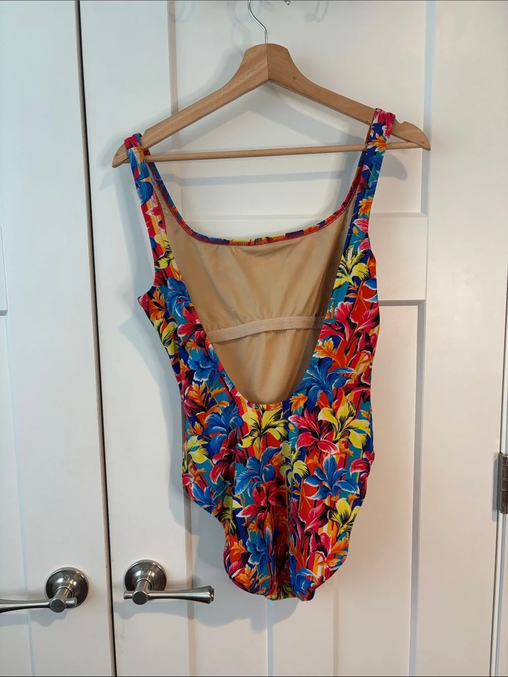 J CREW size 8 Colorful Floral One-Piece Swimsuit 🩱 swim beach 🏖️ bathing suit - Picture 3 of 6